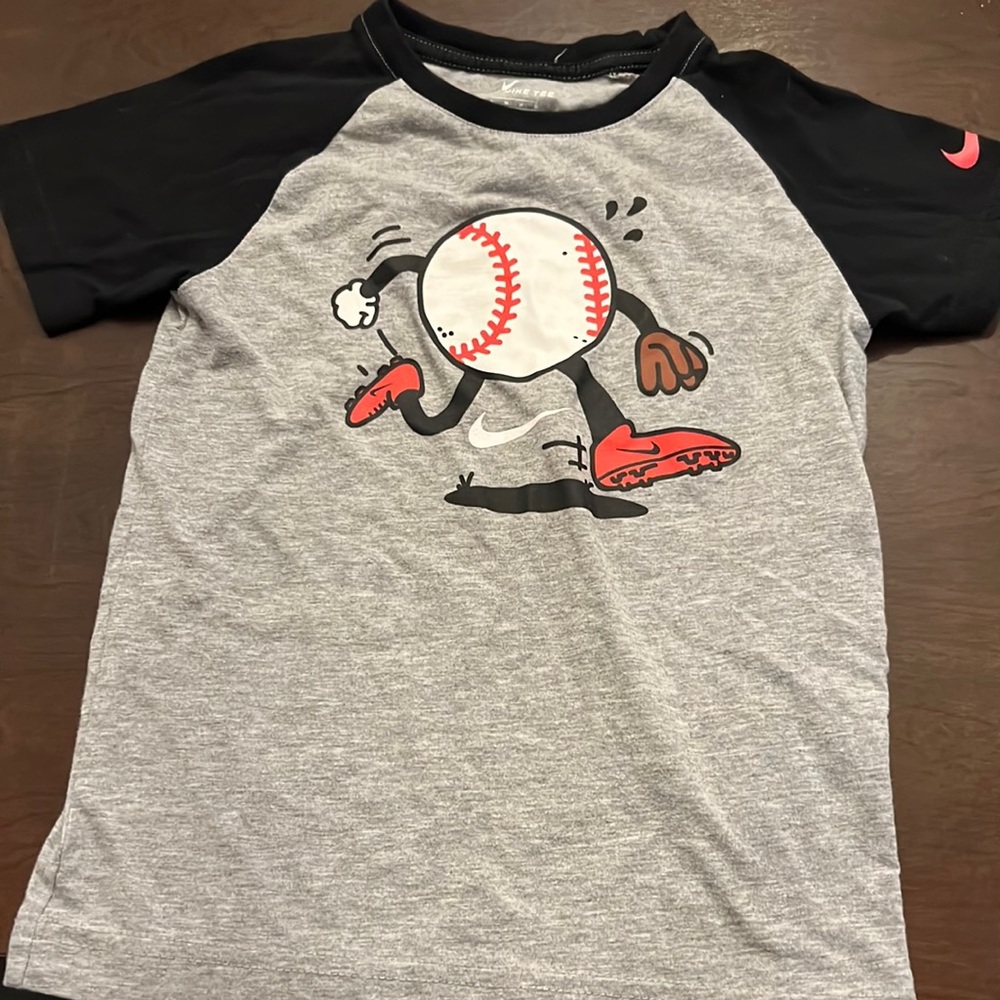 Boys Nike baseball tee